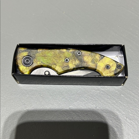 Cedar Creek Outdoors Camouflage Folding Knife - Picture 9 of 9